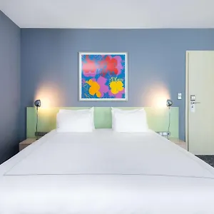 Park Plaza Otel