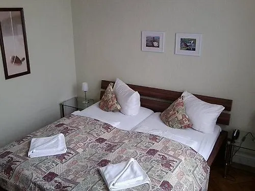 Konukevi Hotel Pension Senta Berlin